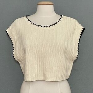 Idem Ditto Womens Top M Ivory Cropped Boxy Sweater Boho‎ Beachy Light Academia